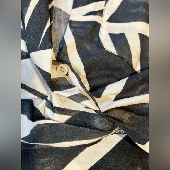 ZARA Twist Crop Charcoal/Cream Abstract Tropical Print Resort Wear Top Sz XS🧡 - Picture 3 of 13